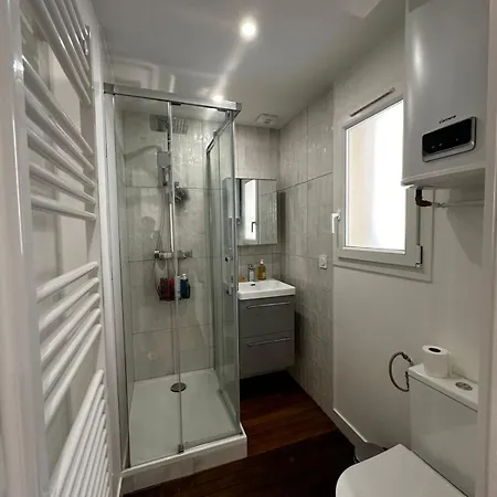 Cozy Parisian Flat In 11th Arr * 파리